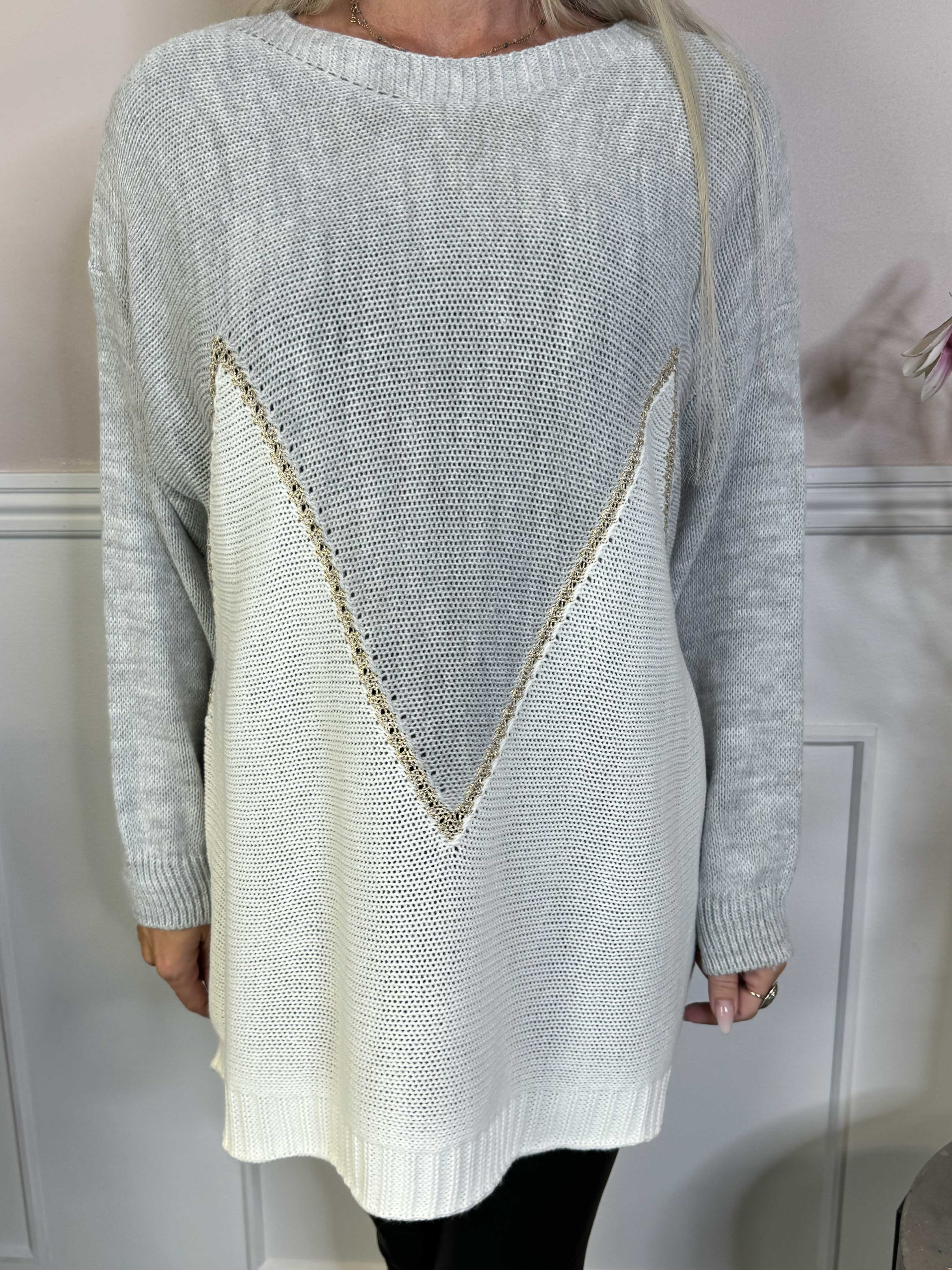 Amara Short - Tvåfärgad stickad blus med gulddetaljer